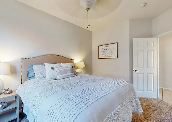 Holiday home Hot Tub & Game Room: Poolside Paradise In Phoenix! Phoenix