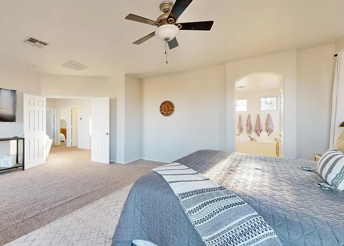 Hot Tub & Game Room: Poolside Paradise In Phoenix! Holiday home Phoenix